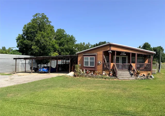 Photo 2 of Single family home for sale at 357 Blain St, Buffalo, TX 75831 | MLS# 93318972 | Listing updated on 2026-07-23