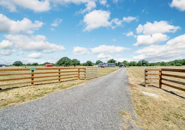 image of 8938 Old Hwy Road, Calvert, TX 77837 | MLS# 36068166