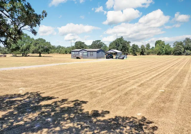 image of 8938 Old Hwy Road, Calvert, TX 77837 | MLS# 36068166