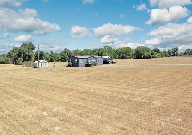 image of 8938 Old Hwy Road, Calvert, TX 77837 | MLS# 36068166