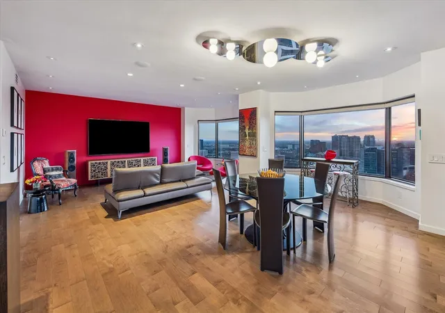 Photo 4 of Sale Pending at 2001 Holcombe Blvd #3201, Houston, TX 77030 | MLS# 84346460 | Listing updated on 2026-09-23