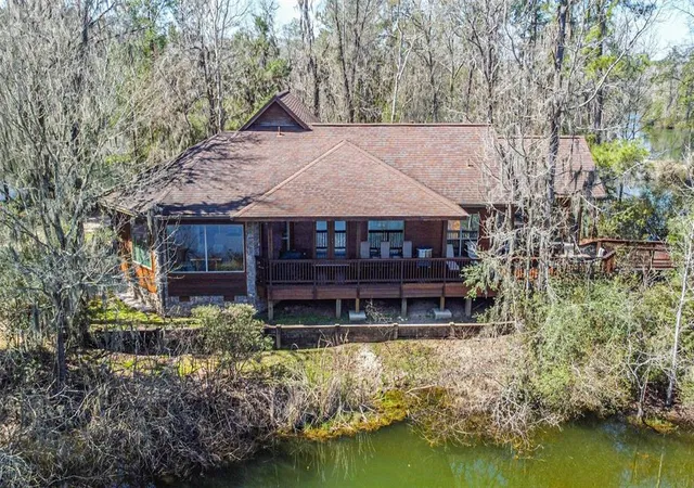 1st image of 10 Raccoon Ramble, Cleveland, TX 77327 | MLS# 66522654