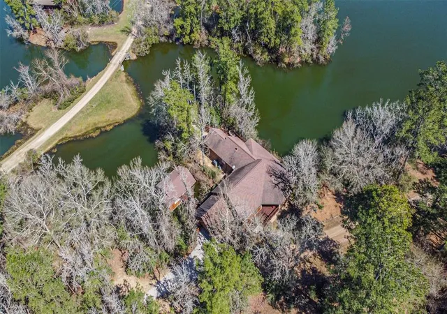 2nd image of 10 Raccoon Ramble, Cleveland, TX 77327 | MLS# 66522654