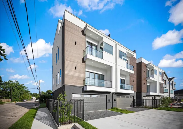 Photo 3 of Single family home for sale at 2801 Delano St, Houston, TX 77004 | MLS# 20200776 | Listing updated on 2026-09-15