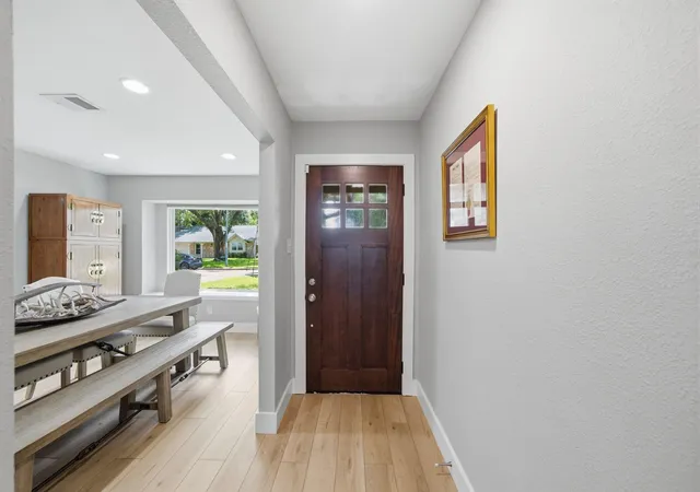 3rd image of 2619 Parana Dr, Houston, TX 77080 | MLS# 8841760