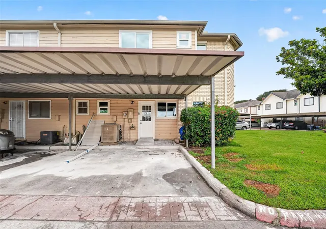 Photo 2 of Townhouse for sale at 8310 Wild Rose St #19C, Houston, TX 77083 | MLS# 14639637 | Listing updated on 2026-09-20