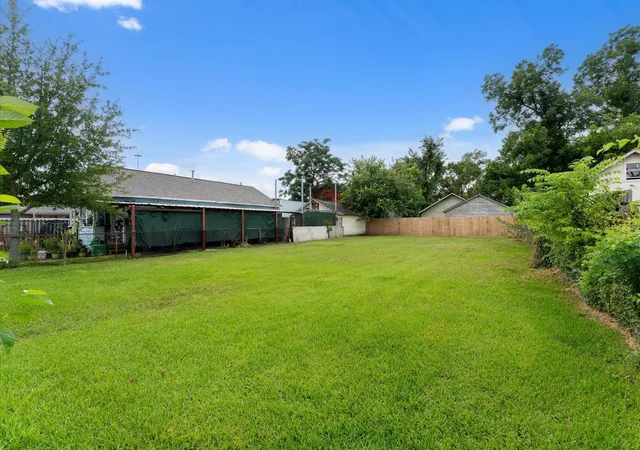 Photo 3 of Land for sale at Lot 13 Block 55 Hershe St, Houston, TX 77020 | MLS# 67859526 | Listing updated on 2026-02-12