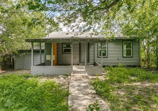 Homes for sale in San Antonio, TX | 852 Gulf St, San Antonio, TX 78202 | MLS# 28181359
