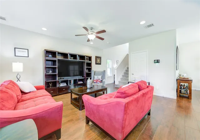 3rd image of 6314 Cebra St, Houston, TX 77091 | MLS# 4944055