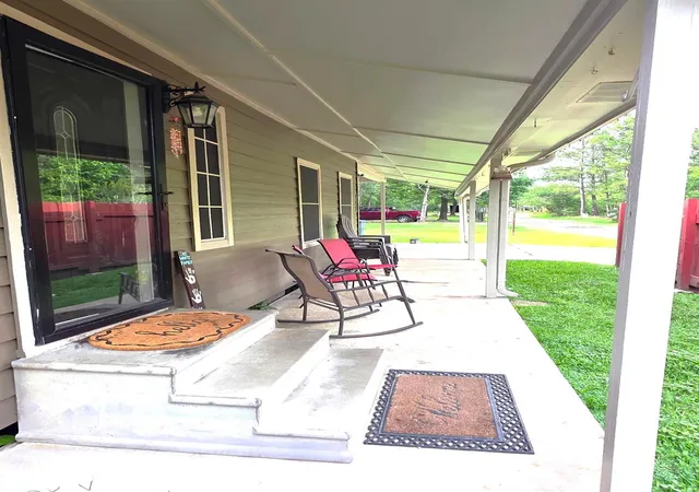 Photo 2 of Sale Pending at 10802 Jolin Ln, Conroe, TX 77306 | MLS# 10984982 | Listing updated on 2026-09-15