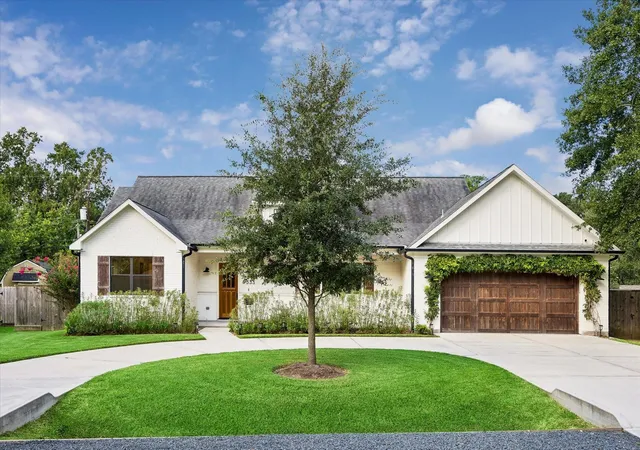 1st image of 9333 Spring Branch Dr, Houston, TX 77080 | MLS# 95181494