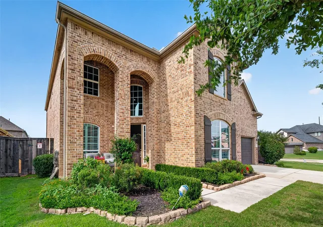Photo 2 of Single family home for sale at 702 Honeybush Dr, Richmond, TX 77406 | MLS# 93382655 | Listing updated on 2026-10-10