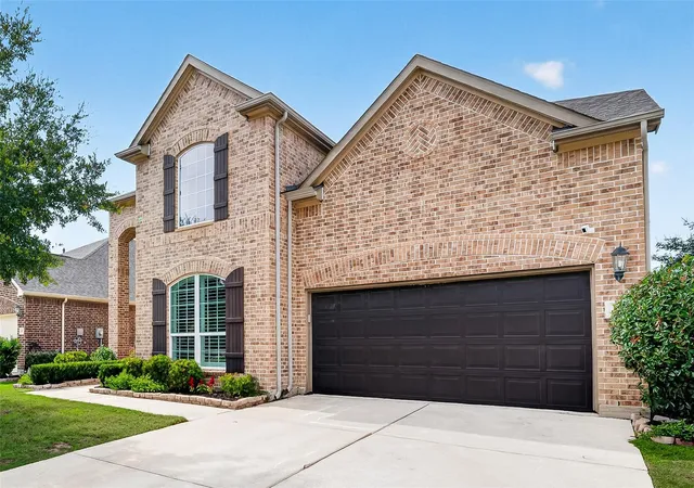 Photo 3 of Single family home for sale at 702 Honeybush Dr, Richmond, TX 77406 | MLS# 93382655 | Listing updated on 2026-10-10