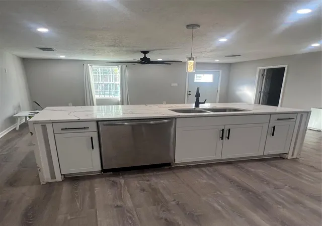 Photo 3 of Single family home for sale at 10525 Fairland Dr, Houston, TX 77051 | MLS# 84160531 | Listing updated on 2026-03-29