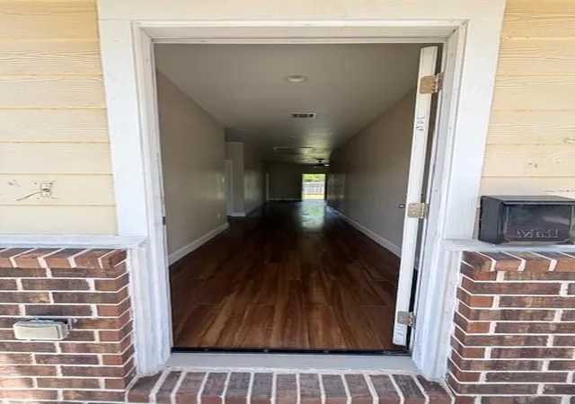 Photo 3 of Single family home for sale at 10525 Burman St, Houston, TX 77029 | MLS# 84032921 | Listing updated on 2026-07-17