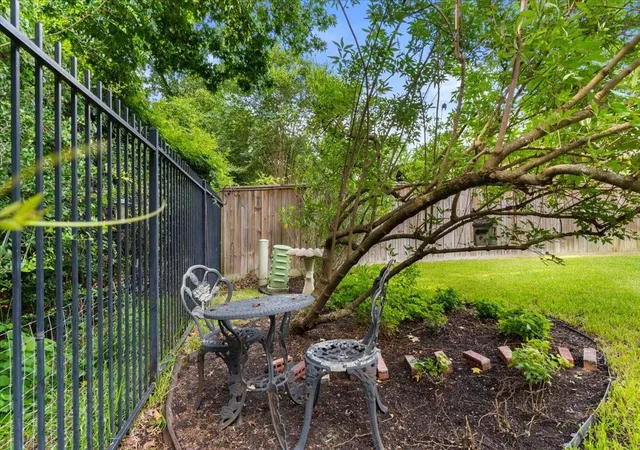 Homes for sale in Tomball, TX | 162 W Heritage Mill Cir, Tomball, TX 77375 | MLS# 23767471
