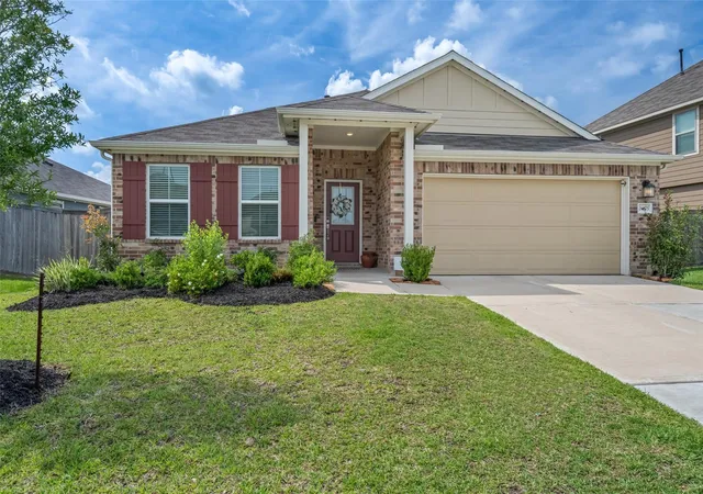 Homes for sale in La Marque, TX | 26175 Ethereal Rd, La Marque, TX 77568 | MLS# 28565777