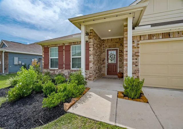 Homes for sale in La Marque, TX | 26175 Ethereal Rd, La Marque, TX 77568 | MLS# 28565777