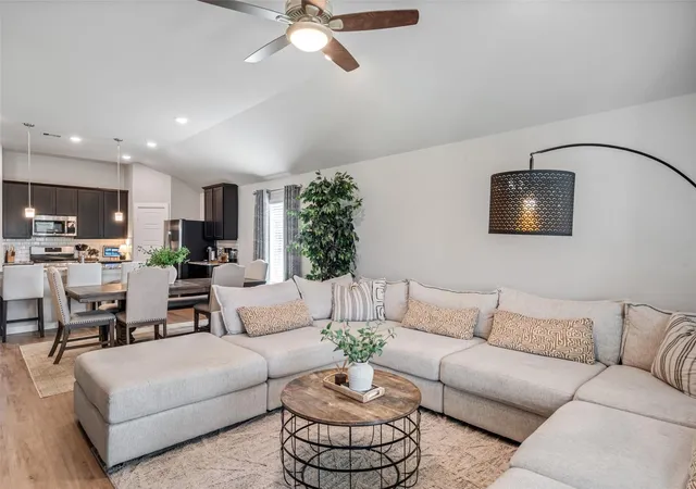 Homes for sale in La Marque, TX | 26175 Ethereal Rd, La Marque, TX 77568 | MLS# 28565777