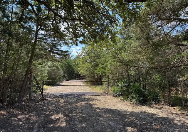 17th image of 13115 Schoenemann Rd, Carmine, TX 78932 | MLS# 96447021