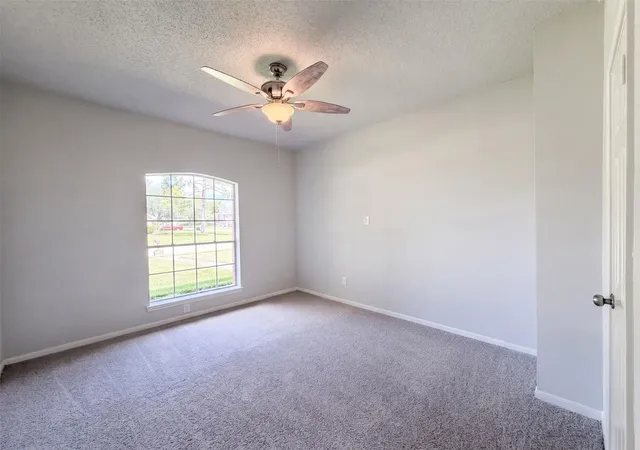Photo 3 of Single family home for sale at 1102 Londonderry Ave, Friendswood, TX 77546 | MLS# 25540274 | Listing updated on 2026-10-09