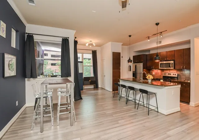 1st image of 300 St Joseph Pkwy #123, Houston, TX 77002 | MLS# 73723613
