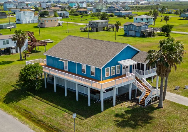 Photo 2 of Single family home for sale at 3902 3rd Street, Galveston, TX 77554 | MLS# 52477276 | Listing updated on 2026-05-02
