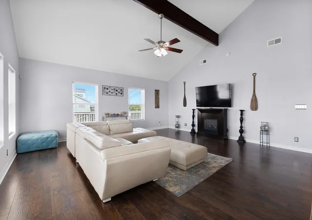 Photo 3 of Single family home for sale at 3902 3rd Street, Galveston, TX 77554 | MLS# 52477276 | Listing updated on 2026-05-02
