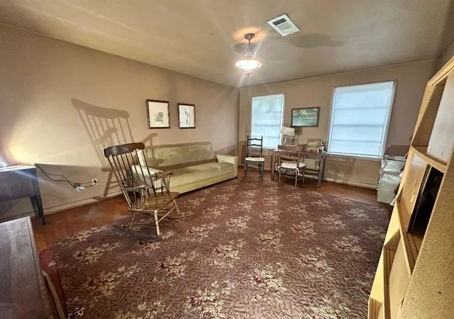 Photo 4 of Single family home for sale at 706 E Defee Ave, Baytown, TX 77520 | MLS# 2256673 | Listing updated on 2026-09-04