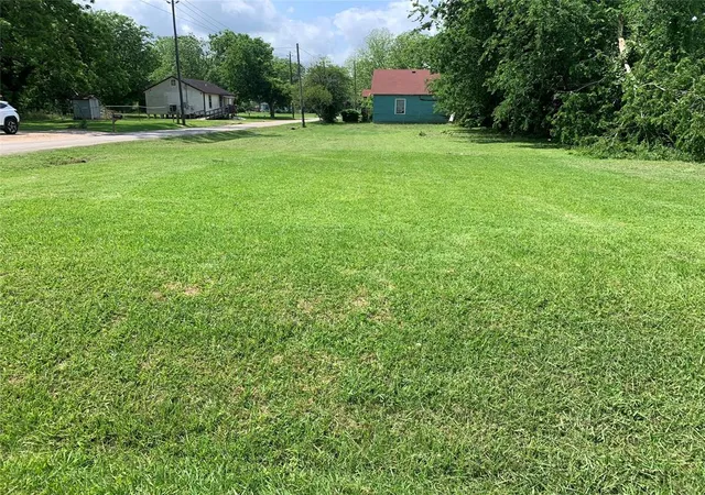 Photo 2 of Land for sale at 1403 Bailey St, Wharton, TX 77488 | MLS# 67299520 | Listing updated on 2025-11-28