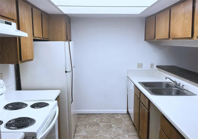 Homes for sale in Houston, TX | 2820 S Bartell Dr #2, Houston, TX 77054 | MLS# 98733303
