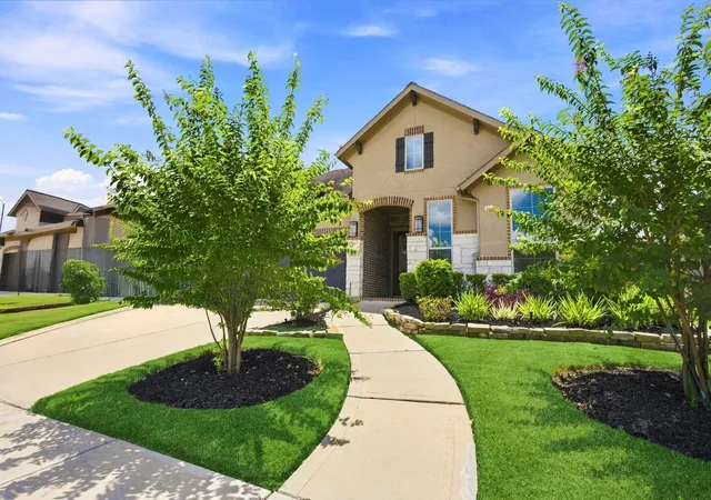 Photo 3 of Single family home for sale at 19107 Timberwood Run Dr, Cypress, TX 77433 | MLS# 96897513 | Listing updated on 2026-09-05