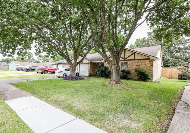 2nd image of 1354 Tenderden Dr, Channelview, TX 77530 | MLS# 63364876