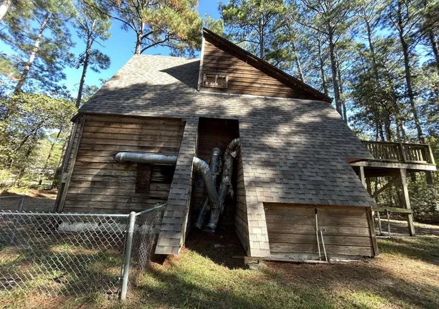 3rd image of 201 Creek Dr, Onalaska, TX 77360 | MLS# 78679266