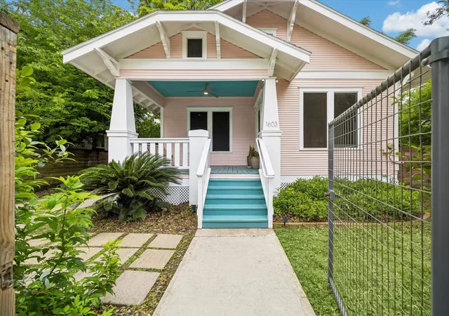 Homes for sale in Houston, TX | 1603 Fulton St, Houston, TX 77009 | MLS# 57476209