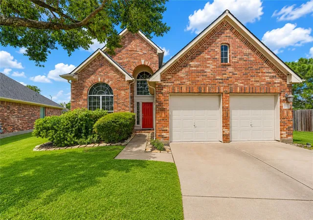 Photo 2 of Single family home for sale at 2711 Sabal Palms Ct, Katy, TX 77449 | MLS# 57207828 | Listing updated on 2026-07-29