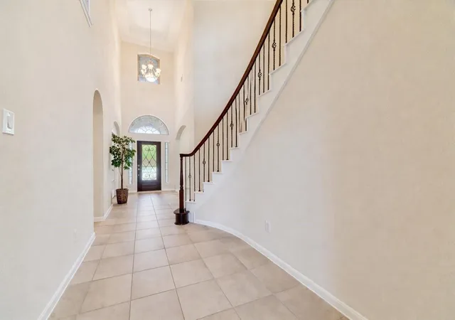 5th image of 6015 Turner Shadow Ln, Sugar Land, TX 77479 | MLS# 24939328