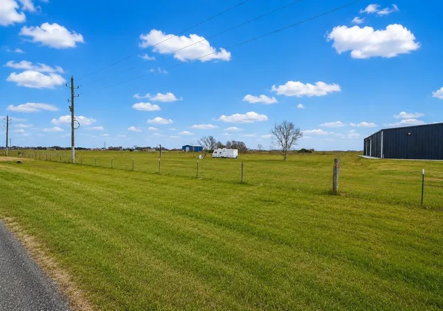 2nd image of 11501 Fm 1994 Rd, Guy, TX 77444 | MLS# 75016177