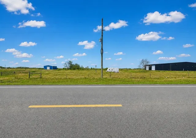 3rd image of 11501 Fm 1994 Rd, Guy, TX 77444 | MLS# 75016177
