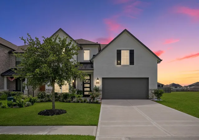 2nd image of 2210 Seneca Lake Dr, La Marque, TX 77568 | MLS# 19541865