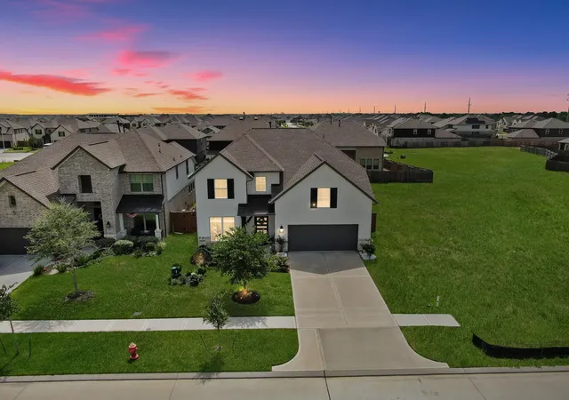 3rd image of 2210 Seneca Lake Dr, La Marque, TX 77568 | MLS# 19541865