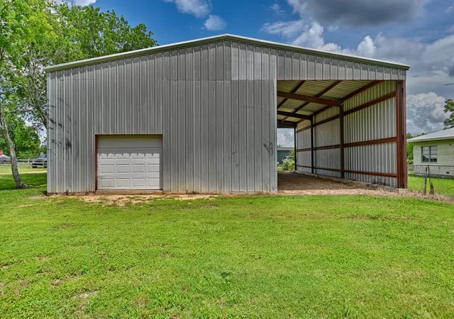 Homes for sale in New Ulm, TX | 435 Cedar St, New Ulm, TX 78950 | MLS# 40272405