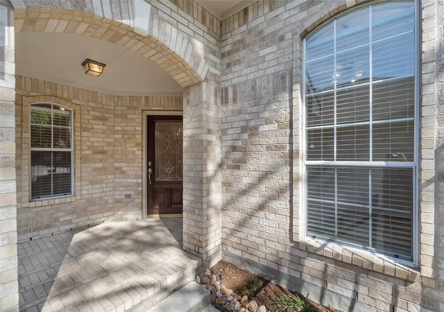 Homes for sale in The Woodlands, TX | 10 W Foxbriar Forest Cir, The Woodlands, TX 77382 | MLS# 78965421