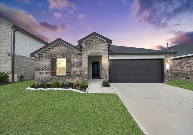 1st image of 1015 Kinder Sky Ln, Rosharon, TX 77583 | MLS# 9664378