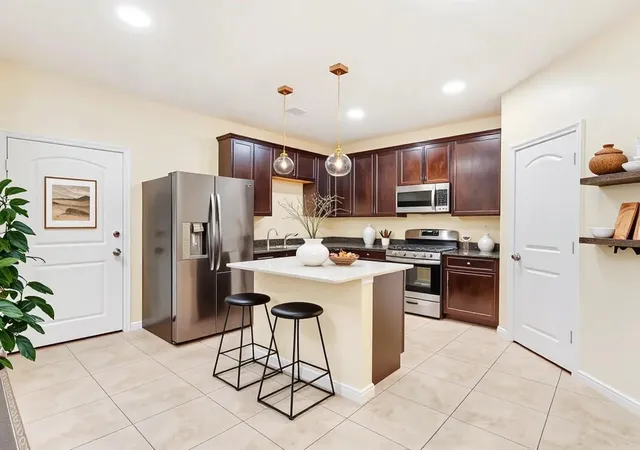 Photo 2 of Single family home for sale at 7923 Ashford Trace Dr, Houston, TX 77072 | MLS# 83434790 | Listing updated on 2026-08-28