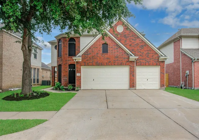 Photo 1 of Sale Pending at 2927 Walnut Knoll Way, Houston, TX 77084 | MLS# 62322022 | Listing updated on 2026-08-24