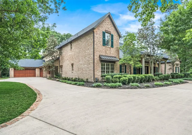 Photo 2 of Single family home for sale at 4402 Oscoda Ct, Spring, TX 77386 | MLS# 17759470 | Listing updated on 2026-09-20