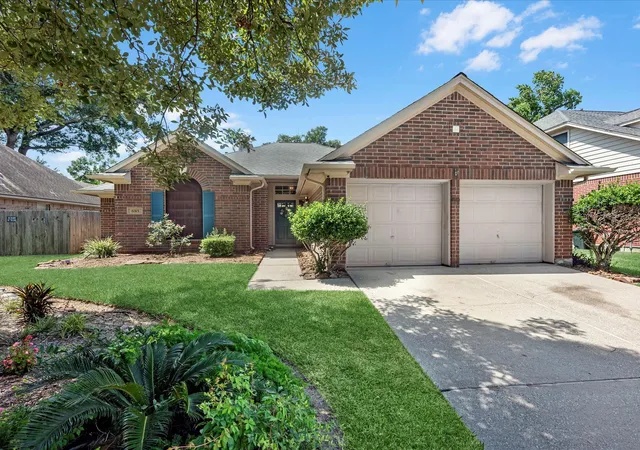 Homes for sale in Humble, TX | 6315 New Oak Ct, Humble, TX 77346 | MLS# 33140110