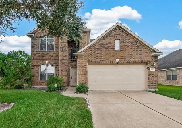 Photo 3 of Sale Pending at 6402 Patridge Dr, Pearland, TX 77584 | MLS# 89490511 | Listing updated on 2026-09-21