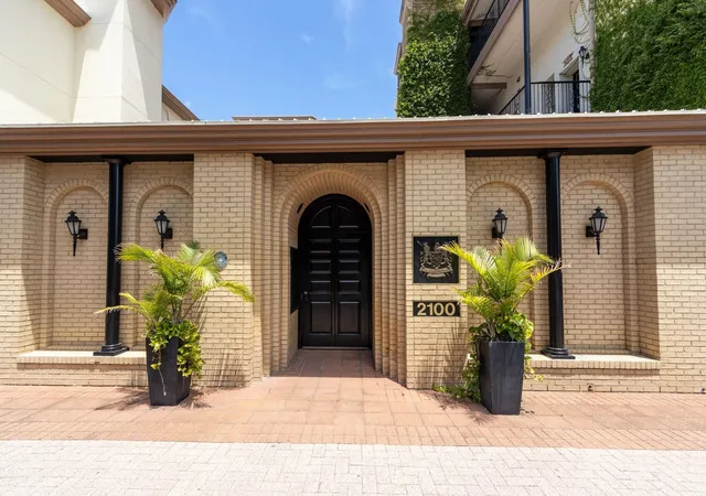 Photo 2 of Condo for sale at 2102 Post Office St #8, Galveston, TX 77550 | MLS# 89411241 | Listing updated on 2026-06-14